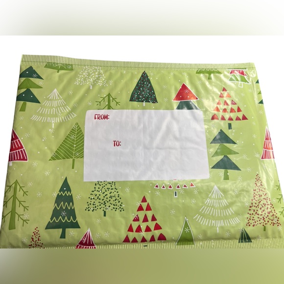 Other - Holiday Bubble/Padded Mailer, purchase is for 7- USPS APPROVED